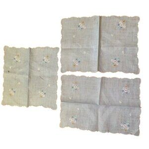 Vintage Linen Doilies Floral Embroidered Scalloped Edge Set